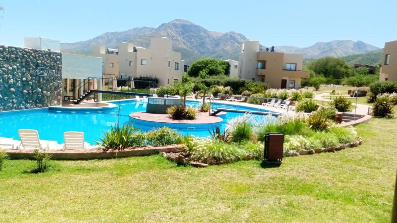 Apart Hotel Los Alazanes Capilla del Monte Εξωτερικό φωτογραφία